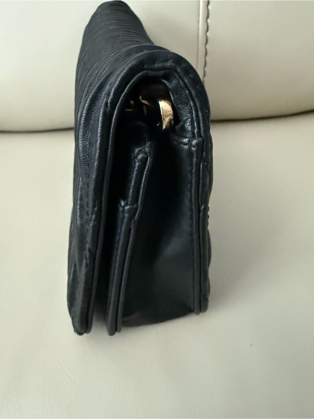 Valentino Orlandi
Black Wavy Quilted Crossbody 
Bag Purse NWOT - Picture 4 of 10